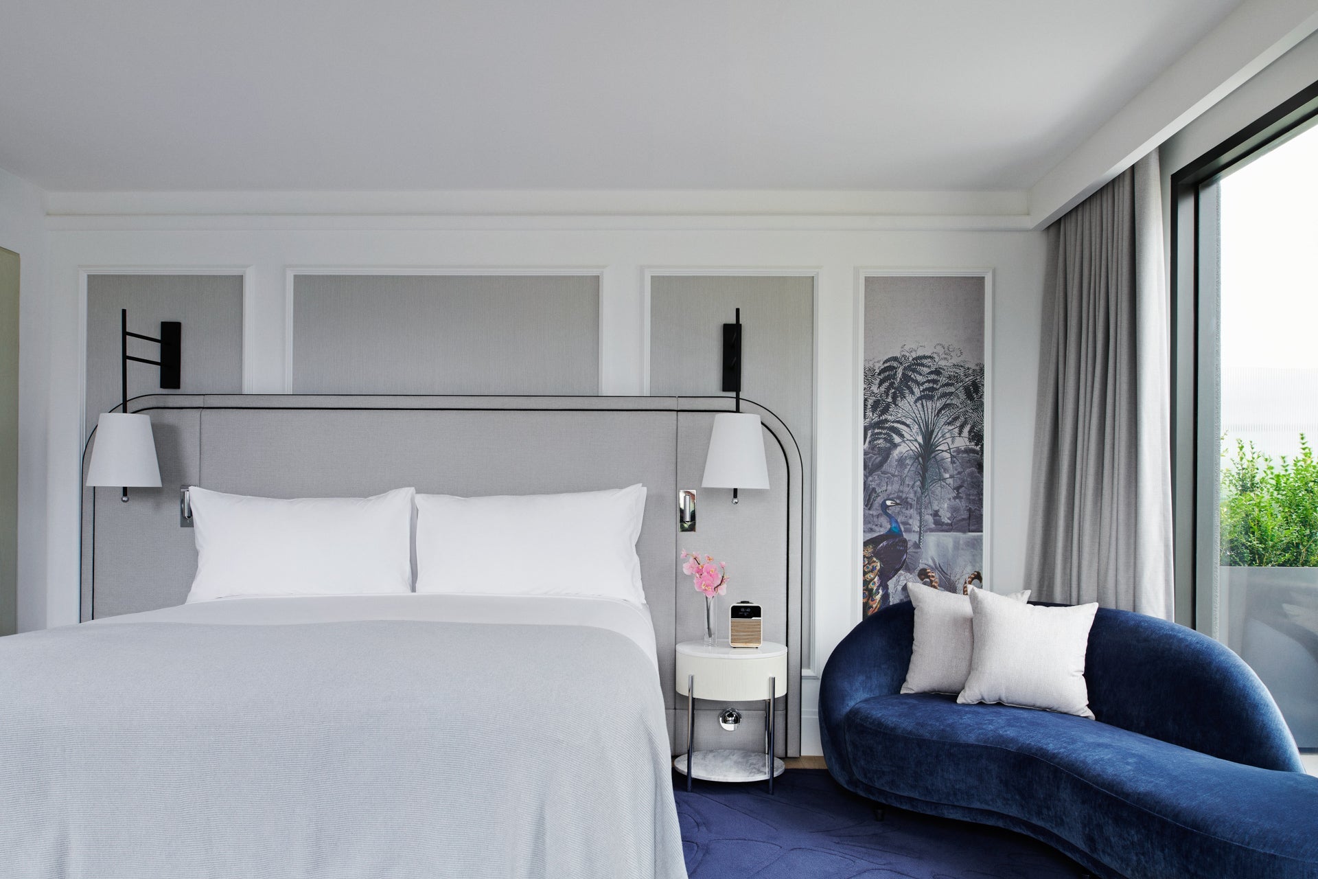 Bedheads & Nightstands