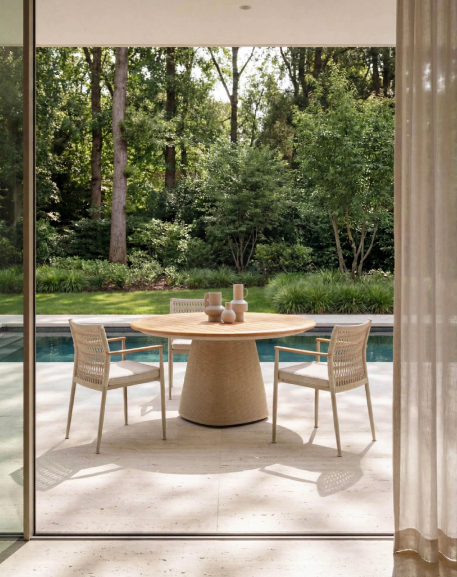 Echo Dining Table