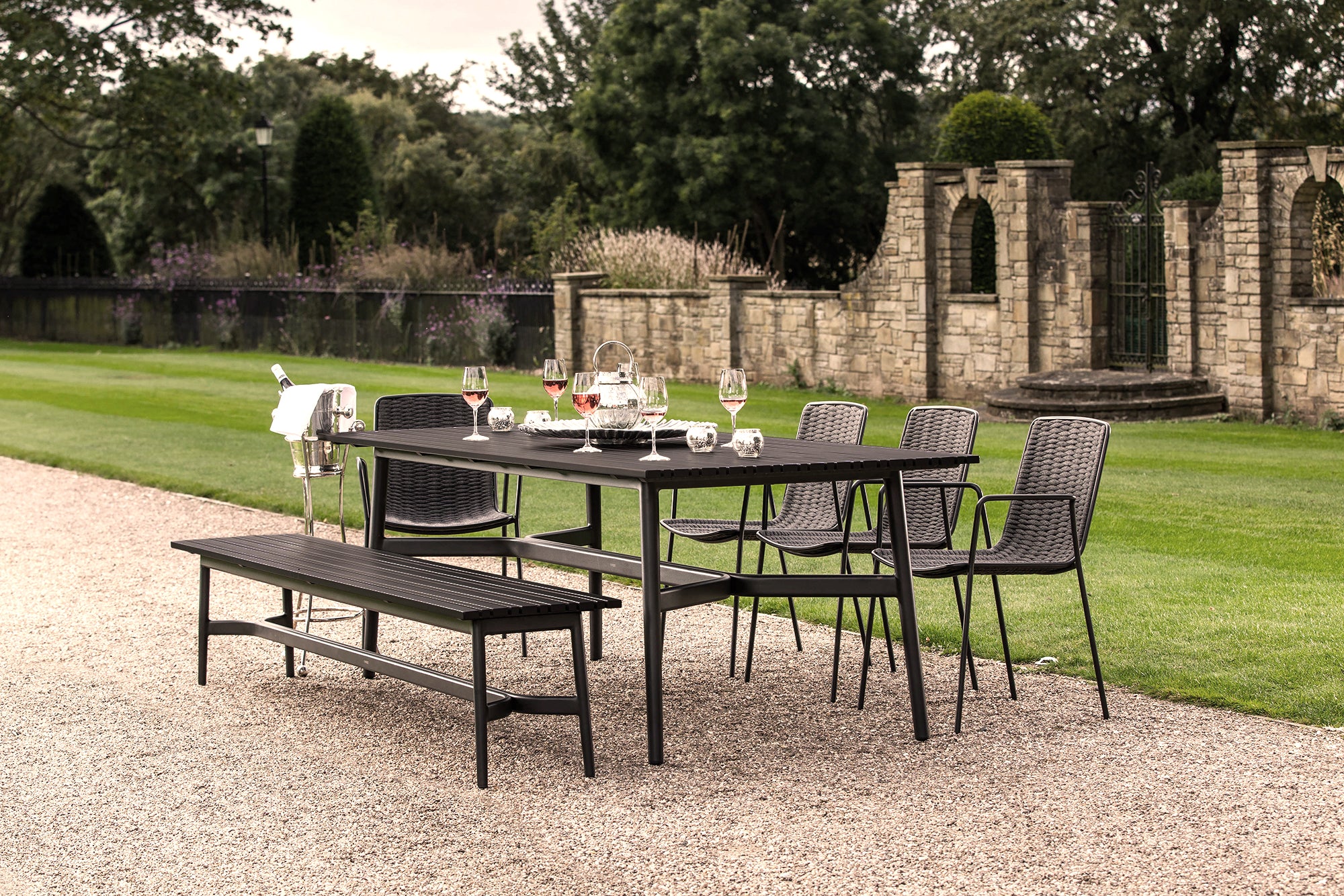 Bella Dining Table (Aluminium)